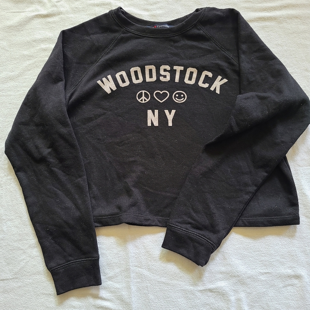 One Clothing XS Black Woodstock NY crewneck Sweatshirt.